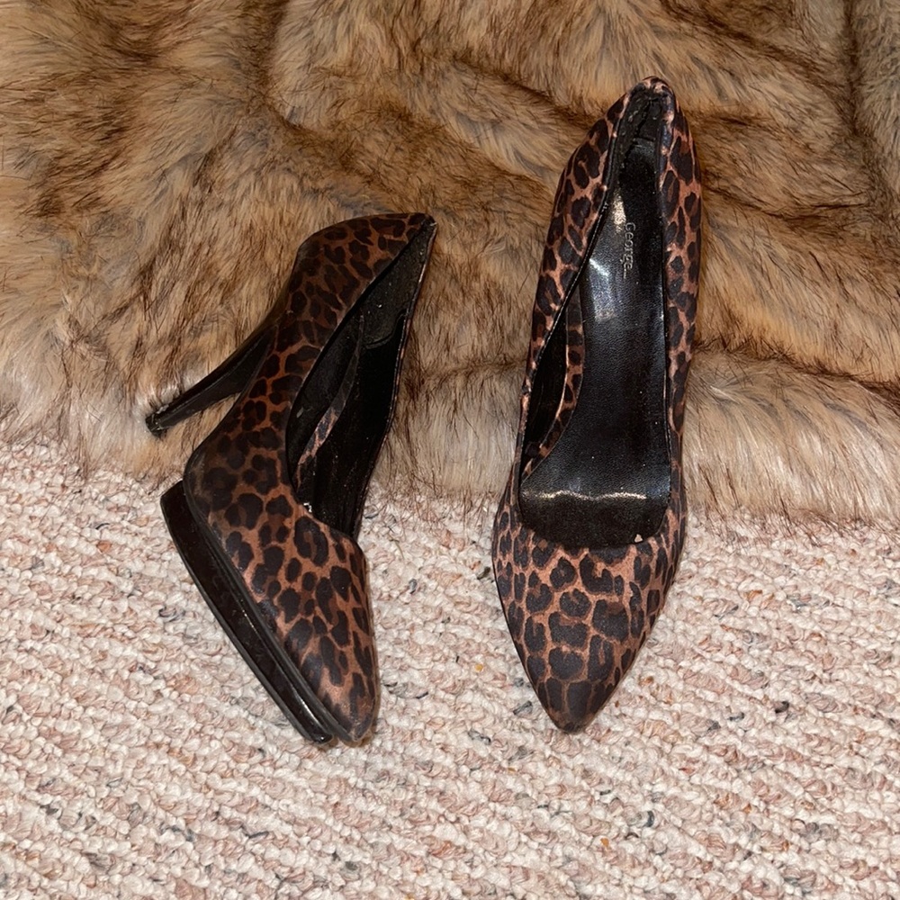CHEETA PRINT heels